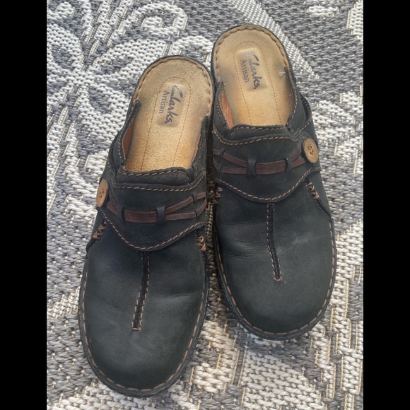Clarks Artisan Women’s Size 9 Leather Clog Mules💕 - Picture 9 of 9